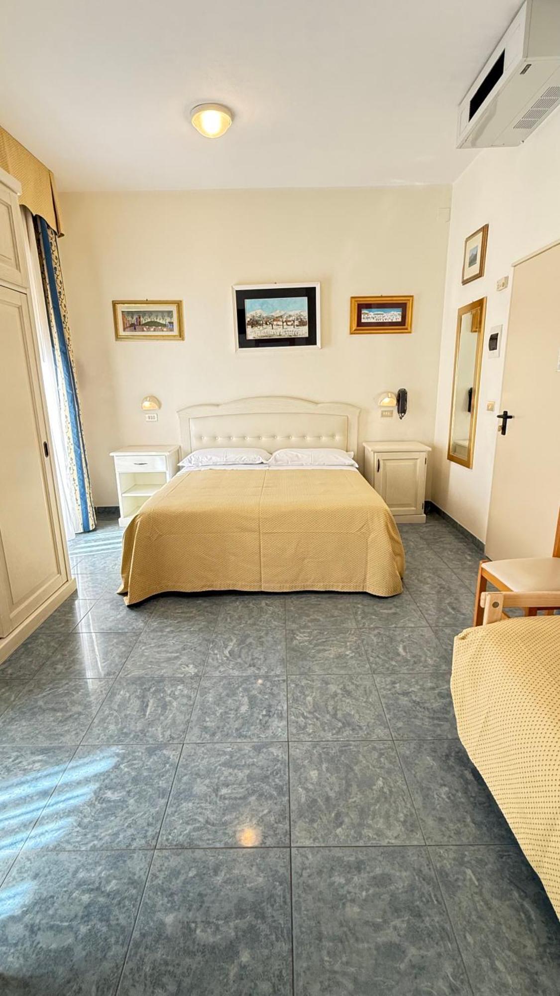 Hotel Ariella Milano Marittima Eksteriør bilde
